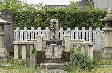 日本神道を護持した物部守屋の墓